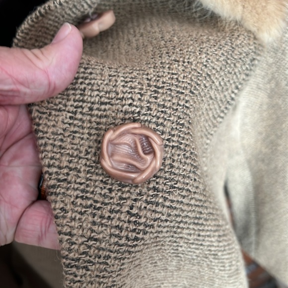 Maurice Reg. Original vintage lined wool coat with fur collar 🧥  1960’s tweed - Picture 6 of 12